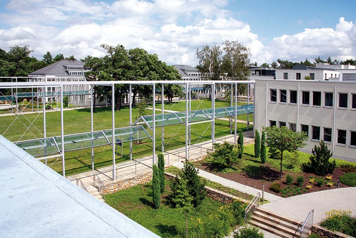 Blick vom Haus 4 auf den Campus